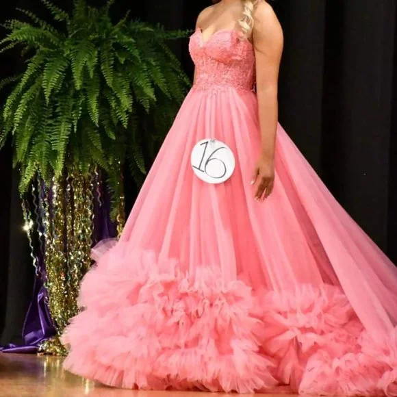 Sherri Hill stunning pink pageant,prom,formal wear dress - Picture 4 of 4